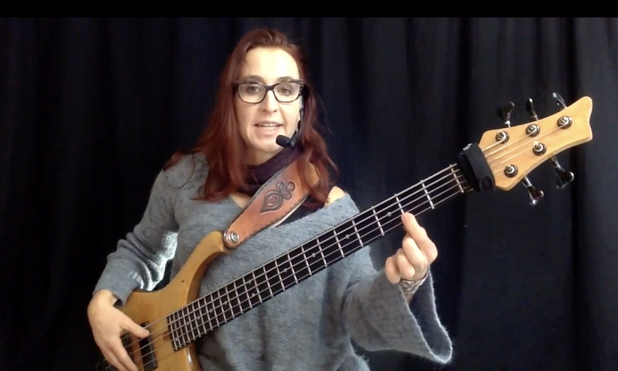 Ari TT String Jumping